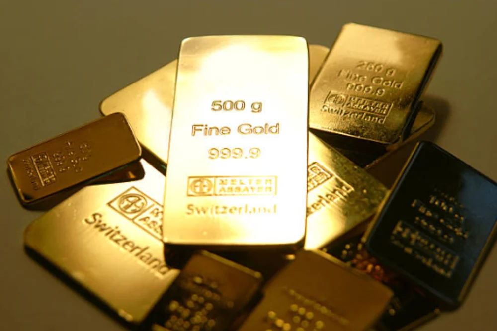 الذهب ينزلق إلى ما دون 1755 دولارًا ، وينتظر خطاب باول في جاكسون هول