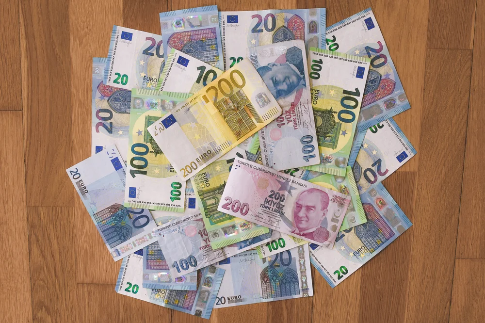 يتحول زوج العملات NZDUSD إلى الاتجاه الصعودي ويكسر المقاومة عند 0.65375