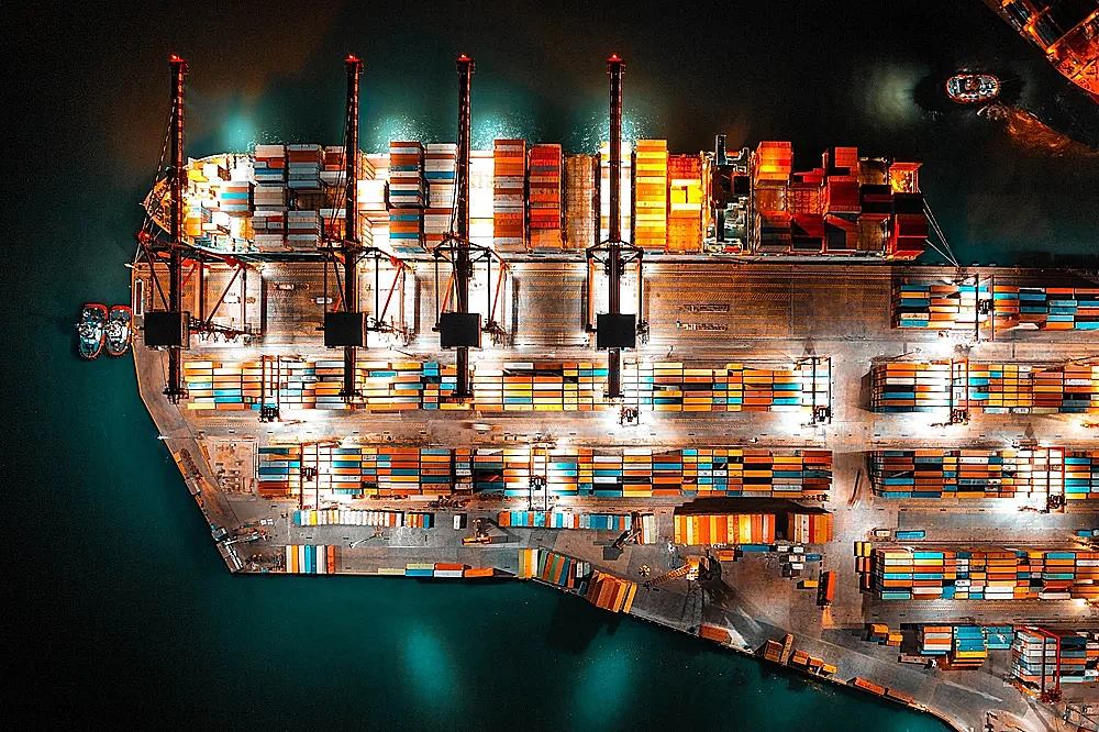 يتراجع خام غرب تكساس الوسيط عن أعلى مستوى للجلسة إلى 79.00 دولارًا أمريكيًا حيث تنخفض الأسهم الأمريكية عند الفتح